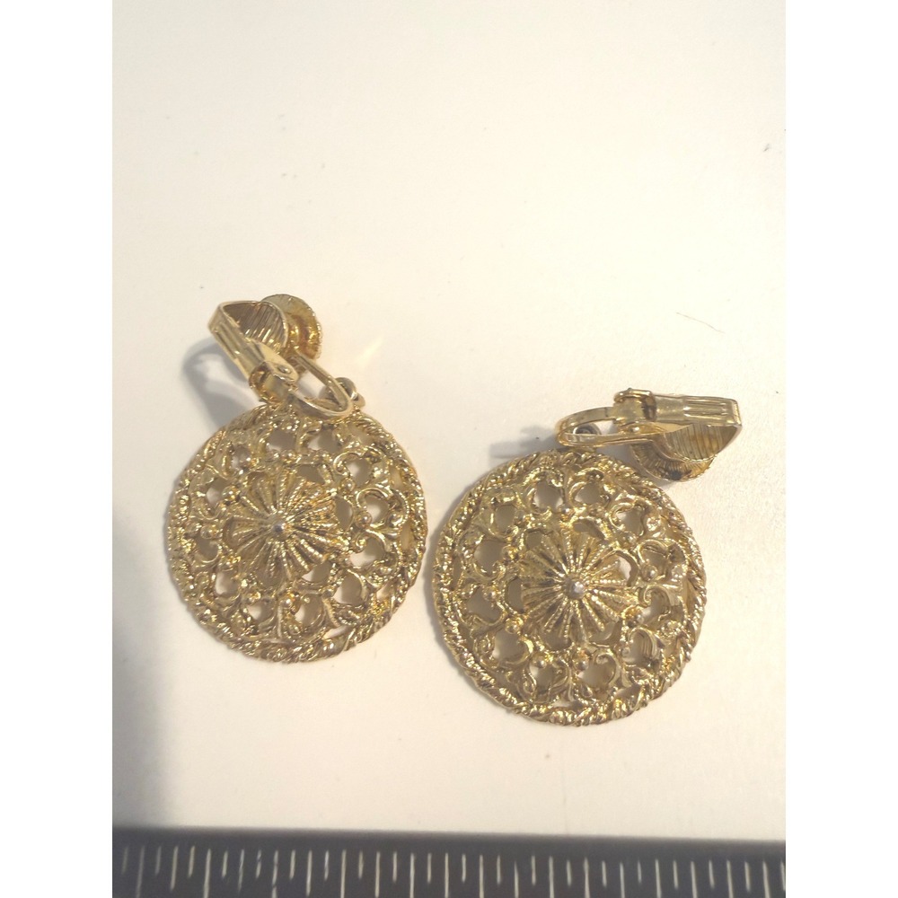 Gold Tone Round Filigree Openwork Starburst Clip On Drop Earrings